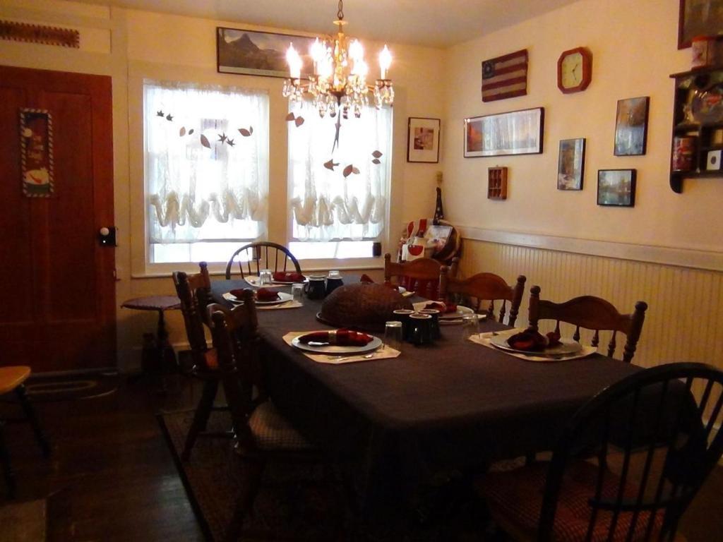 Buffalo Tavern Bed And Breakfast West Jefferson Kültér fotó